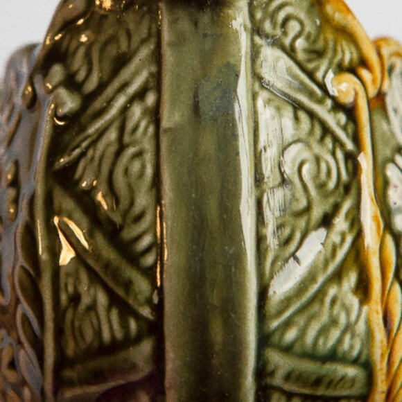 Antique European Majolica Pedestal Vase 19th Century - Picture 13 of 15